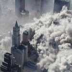 La terapia permitiría borrar los efectos de los malos recuerdos. En la imagen, una de las torres al derrumbarse el 11-S.