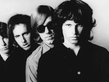 Los componentes del grupo The Doors, de izquierda a derecha: John Densmore, Robbie Krieger, Ray Manzarek y Jim Morrison Los componentes del grupo The Doors, de izquierda a derecha: John Densmore, Robbie Krieger, Ray Manzarek y Jim Morrison