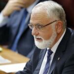 El presidente de Les Corts, Juan Cotino.
