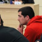 Íñigo Gutiérrez Carrillo (jersey rojo) será trasladado desde Valencia a la cárcel de Aranjuez