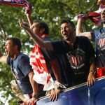 Los jugaodres del Atlético de Madrid celebran el título de Liga.