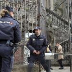 Una amenaza de bomba ha obligado esta mañana a desalojar por un espacio de algo más de quince minutos la Catedral de Santiago
