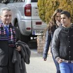Imagen de archivo de Ortega Cano con sus hijos