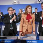 Javier Arenas, Juan Ignacio Zoido, Dolores de Cospedal y José Luis Sanz, ayer en la Junta Directiva Regional que convocó el Congreso del PP-A