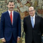 El Felipe VI ha recibido hoy en audiencia en el Palacio de la Zarzuela al presidente del Tribunal de Cuentas, Ramón Álvarez de Miranda.