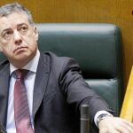 El lendakari, Iñigo Urkullu, ayer en el Pleno del Parlamento vasco