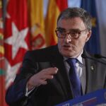 Ros, vota en blanco y pide diálogo