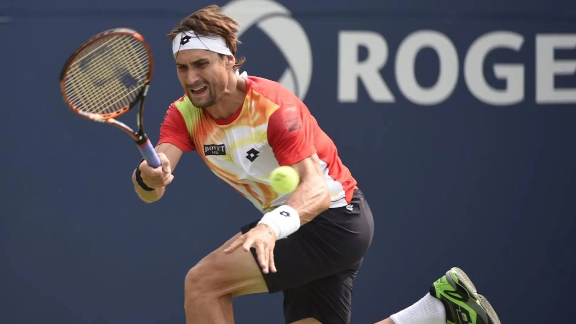 David Ferrer juega contra Ivan Dodig