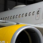 La parte superior del avión ha sido modificada para instalar los equipos