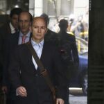 El expresidente de Gowex Jenaro García (c), a la salida hoy de la Audiencia Nacional