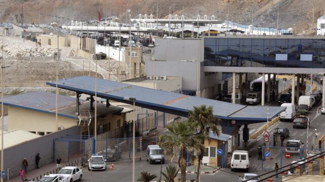 Frontera del Tarajal, que separa Ceuta de Marruecos