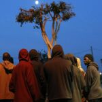 España cae al octavo puesto en la OCDE en entrada de inmigrantes por la crisis