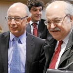 Cristóbal Montoro y el consejero de Economía de la Generalitat, Mas Colell