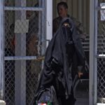 La joven a punto de embarcar rumbo a España
