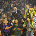Manzanares y Padilla, en su salida por la Puerta Grande