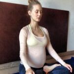 Vanessa Lorenzo ha encontrado en el yoga la mejor manera de relajarse durante el embarazo.