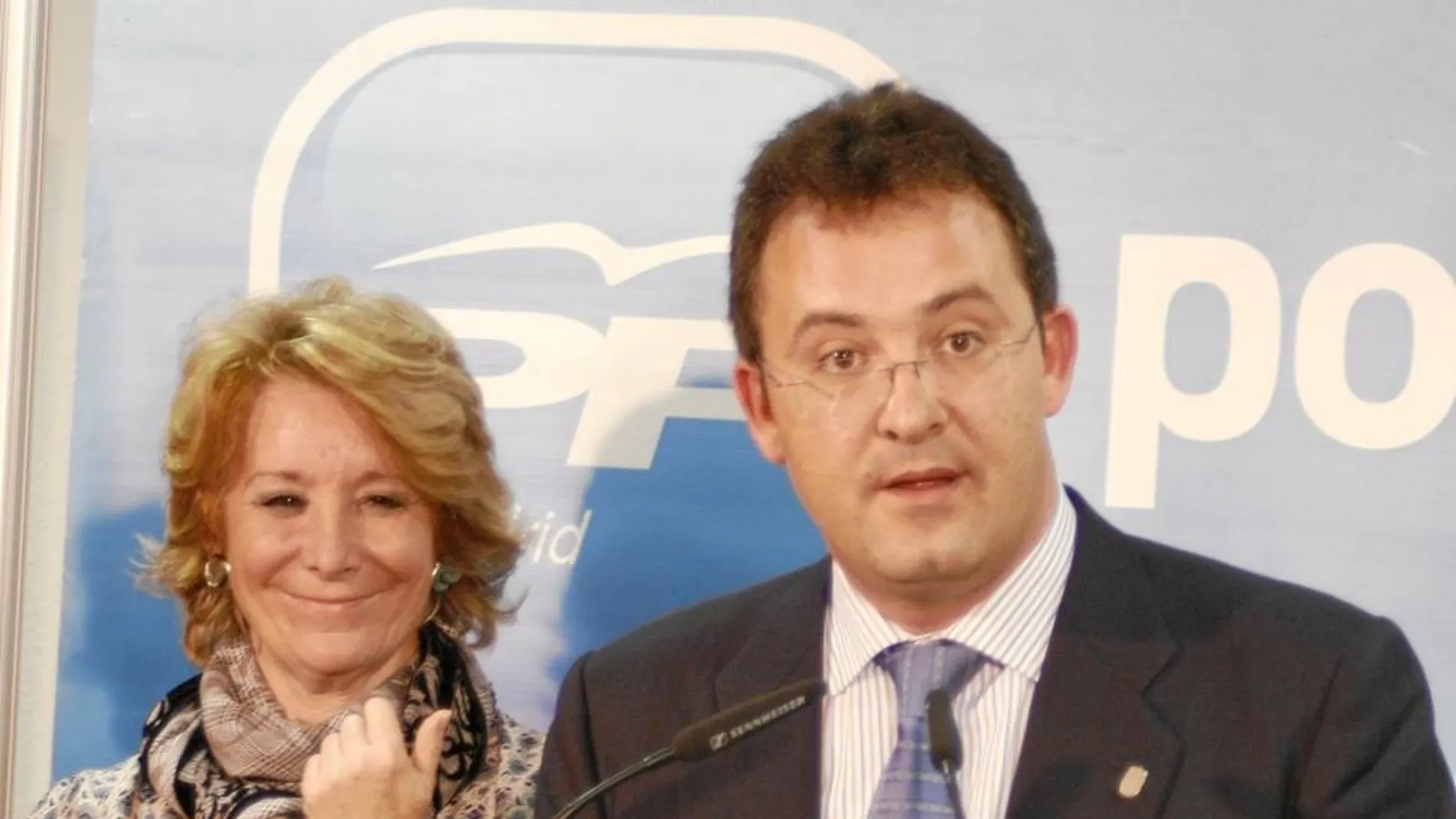 Esperanza Aguirre junto a Jesús Gómez, en una imagen de archivo