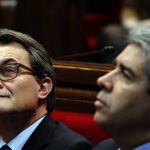 Mas busca amparo internacional después del rechazo en el Congreso