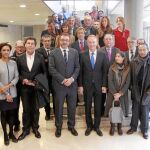 El presidente Fabra junto algunos de los periodistas que acudieron a la tradicional copa de Navidad
