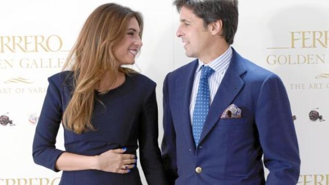 Lourdes Montes y Fran Rivera en la presentación del nuevo surtido de bombones Ferrero
