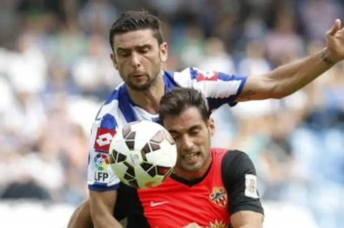 0-1. El Dépor paga su falta de acierto y el Almería gana en el descuento 0-1. El Dépor paga su falta de acierto y el Almería gana en el descuento