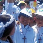 Un grupo de niños que ayer recibió la comunión