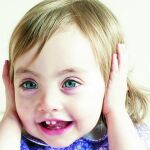 Implante coclear antes del primer año de vida