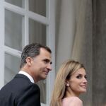 Felipe VI supera ya a Don Juan Carlos en valoración