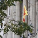 La Justicia obliga a Garitano a colocar en tres días la bandera española en la balconada de la Diputación de Guipúzcoa