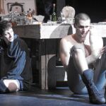 Nimri y Sergio Mur, en esta propuesta que aprovecha la arquitectura del Matadero como escenario
