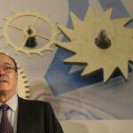 Linde agradece a Don Juan Carlos su «gran contribución» y muestra su confianza en el Príncipe