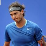 Nadal se lamenta por la pérdida de un punto durante el partido de cuartos contra Almagro, que a la postre perdió