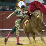 Pase de pecho de Morante al segundo toro de su lote