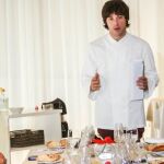 El chef Jordi Cruz ofreció un almuerzo en L'Angle.