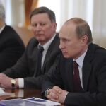 El presidente de Rusia, Vladímir Putin, pronuncia un discurso durante una reunión con activistas del Frente Popular Panruso
