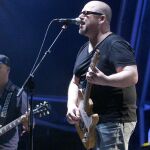 El cantante y guitarrista estadounidense, Black Francis, lider de la la banda de rock alternativo, Pixies, durante su actuación en el Primavera Sound 2010, que se celebra en el Parc del Fórum de Barcelona
