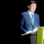 La entidad reúne al Consell, al club y a la Fundación para informarles