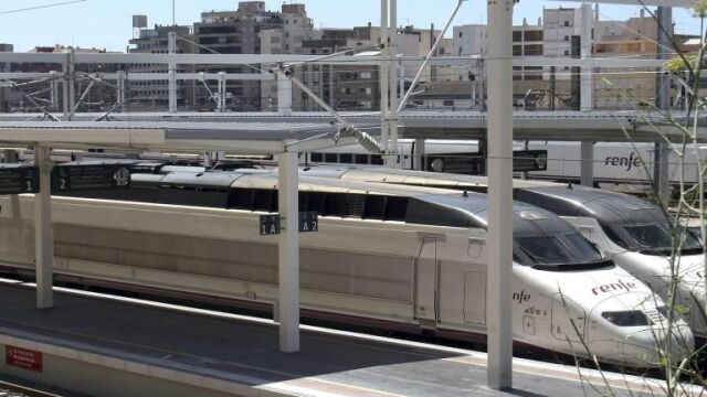 Fomento abre el AVE a operadores privados