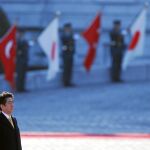 Erdogan, ayer de viaje oficial a Japón, ha calificado de «juego sucio» la investigación judicial