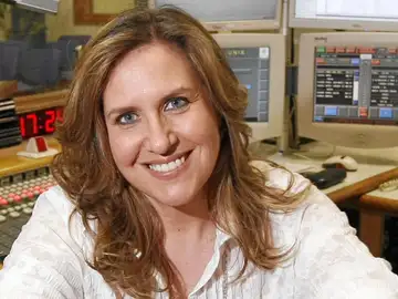 Cristina López Schlichting: «Llevo cinco años sin tomar una copa el fin de semana» Cristina López Schlichting: «Llevo cinco años sin tomar una copa el fin de semana»