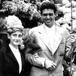 La duquesa de Medina Sidonia, Luisa Isabel Álvarez de Toledo, y su primer marido, Leoncio González de Gregorio y Martí