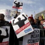Manifestantes hoy en la marcha contra la violencia policial en Washington.