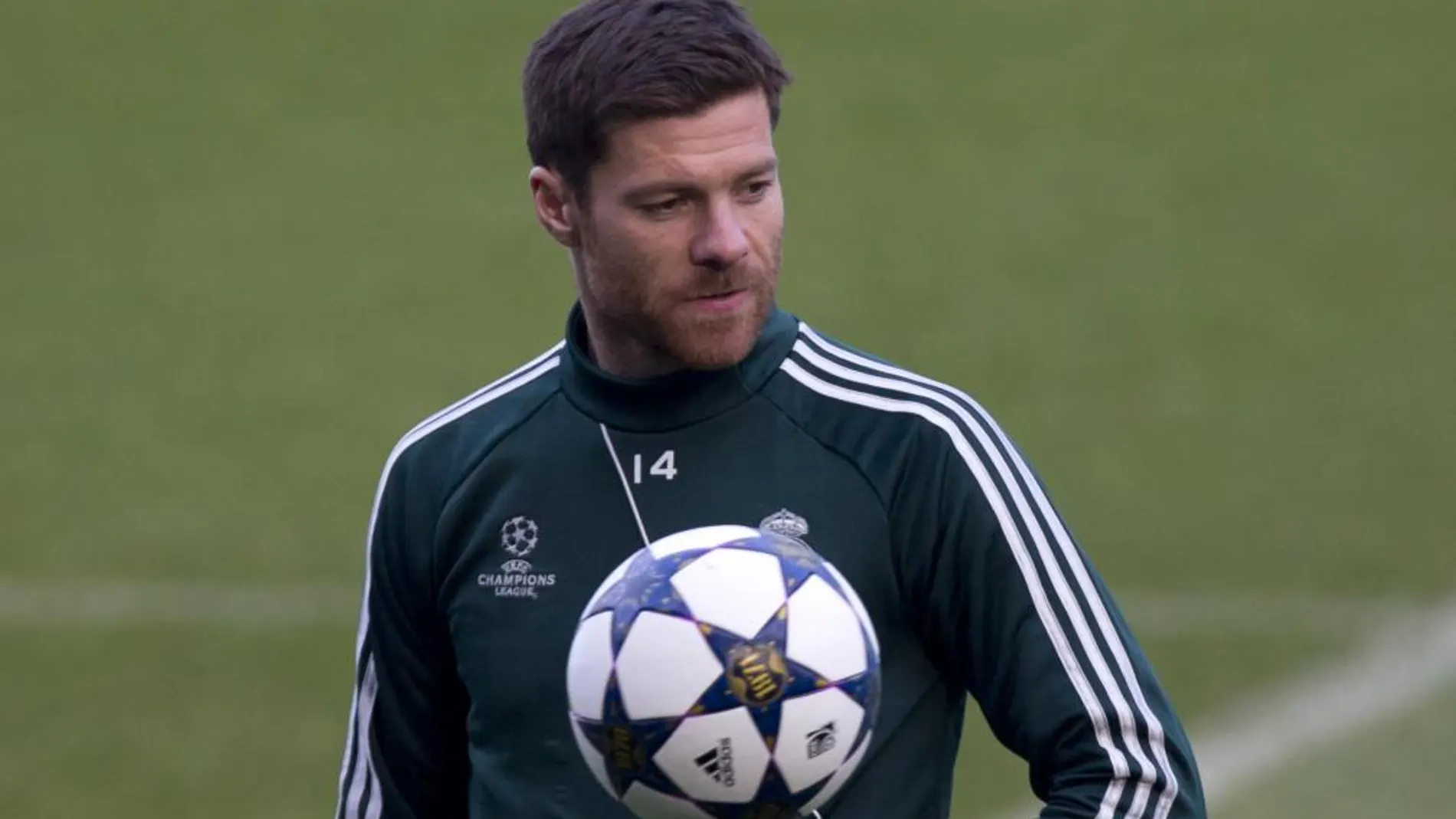 El Real Madrid hará todo lo posible para que Xabi Alonso no vacíe su taquilla de Valdebebas a final de temporada