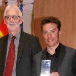 Purito recibe el premio como mejor ciclista del año
