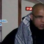 Rafá Zouhier , dentro del avión en que ha sido trasladado a Tánger (Marruecos) tras ser expulsado de España esta madrugada inmediatamente después de salir de la prisión Puerto I (Cádiz)