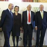 El secretario general de OCDE, Ángel Gurría, junto a la ministra de Agricultura, Alimentación, Isabel García Tejerina, el ministro de Asuntos Exteriores, José Manuel García-Margallo, y el ministro de Educación, José Ignacio Wert