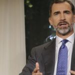 El rey Felipe VI comparece ante los españoles desde el Palacio de La Zarzuela con el pimer mensaje televisado de Navidad de su reinado