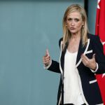 La candidata del PP a la asamblea de Madrid, Cristina Cifuentes, durante la rueda de prensa ofrecida tras la asamblea de madrid