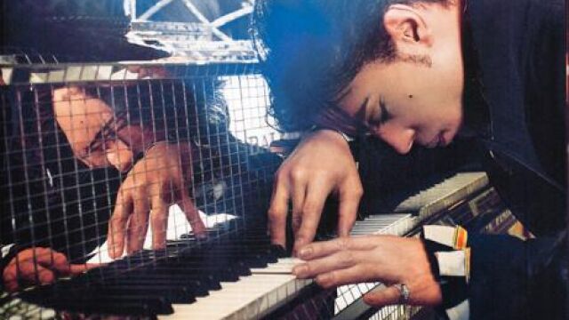 Prince se suma a la lista de grupos y cantantes que apuestan por difundir su música en internet
