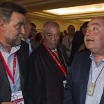 Manuel Pastrana (d) y Francisco Fernandez Sevilla, durante la inauguración del X Congreso de UGT de Andalucía en 2013.